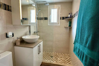 d479df1a8cb423010c295fc294b81eba - 19