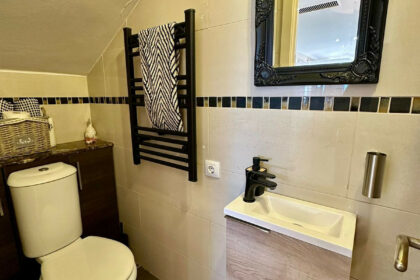 d479df1a8cb423010c295fc294b81eba - 23