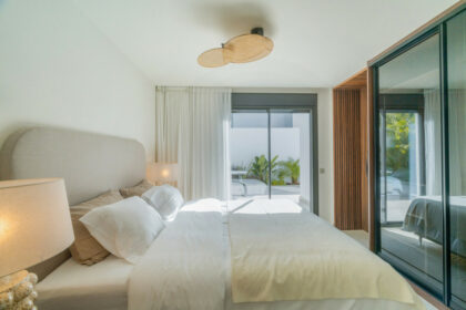 d91b711dd11448ddbd5b378cf7f2cd16 - 12