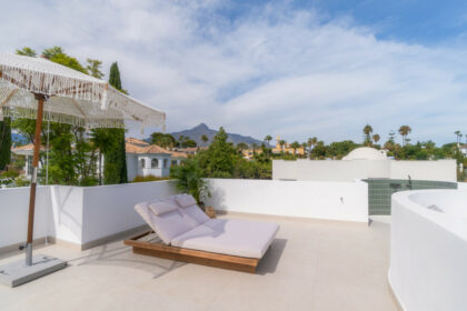 d91b711dd11448ddbd5b378cf7f2cd16 - 37