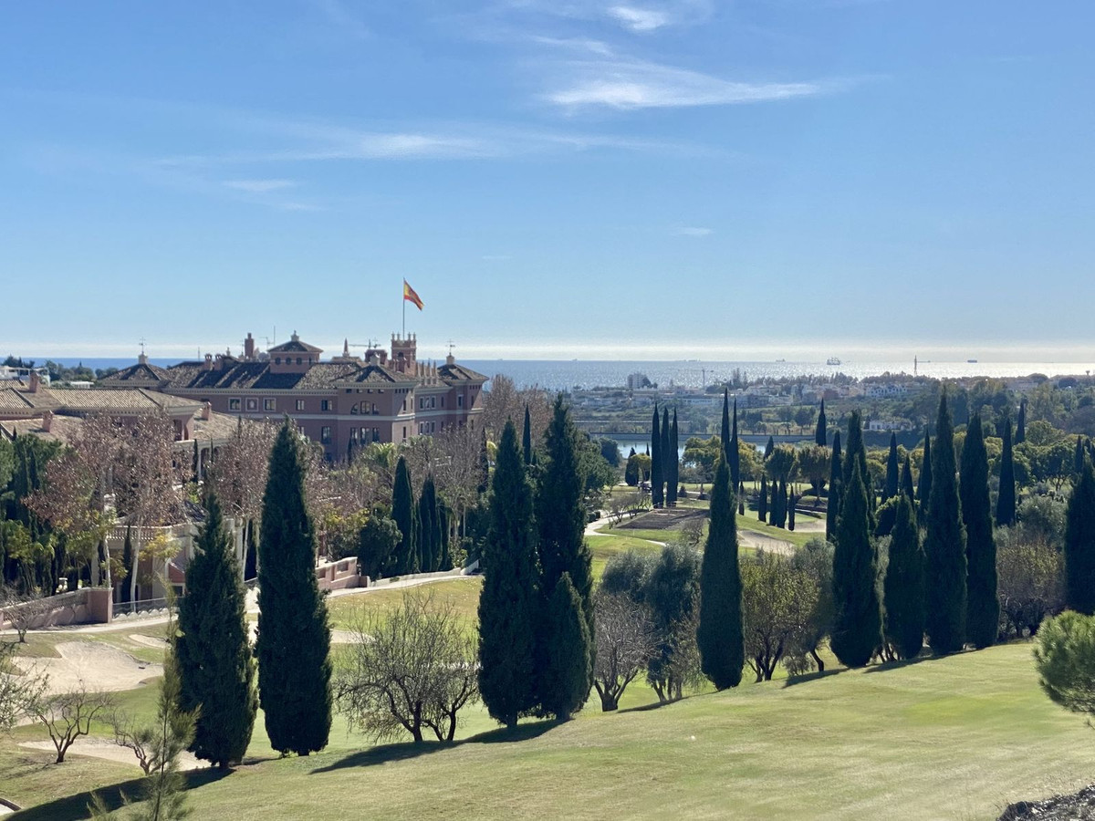 d95f2d6656e14dd47460f9a6d76148e8 - 15