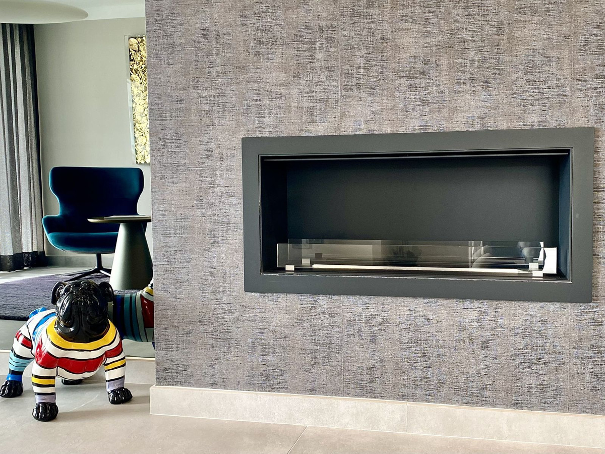 d95f2d6656e14dd47460f9a6d76148e8 - 18