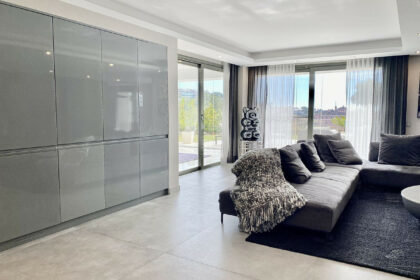 d95f2d6656e14dd47460f9a6d76148e8 - 19