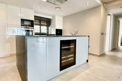 d95f2d6656e14dd47460f9a6d76148e8 - 22