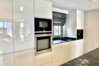 d95f2d6656e14dd47460f9a6d76148e8 - 24