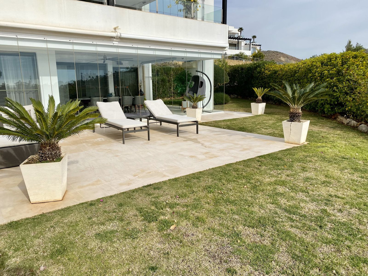 d95f2d6656e14dd47460f9a6d76148e8 - 3