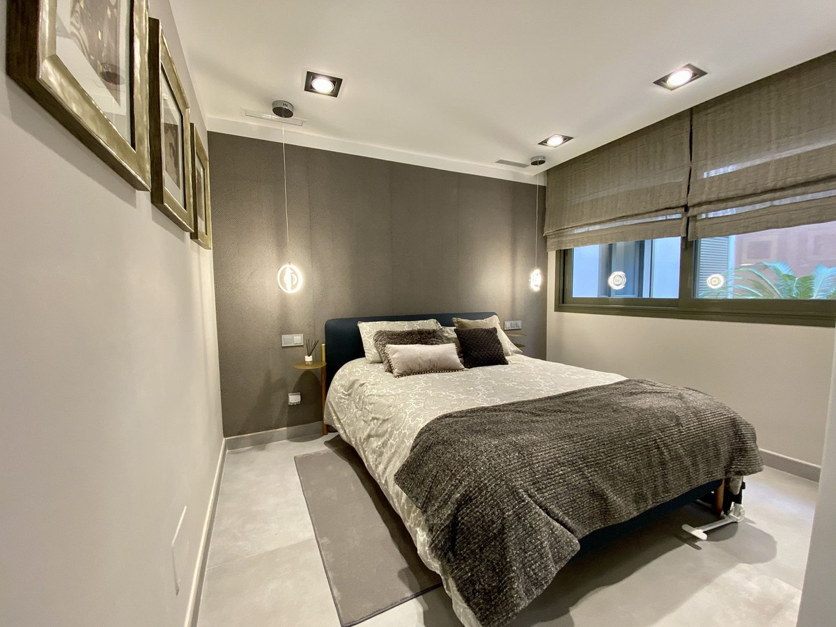 d95f2d6656e14dd47460f9a6d76148e8 - 30