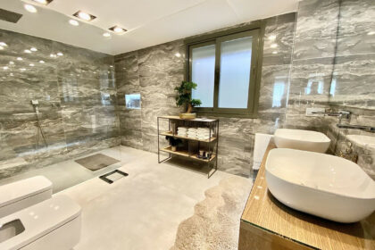 d95f2d6656e14dd47460f9a6d76148e8 - 37