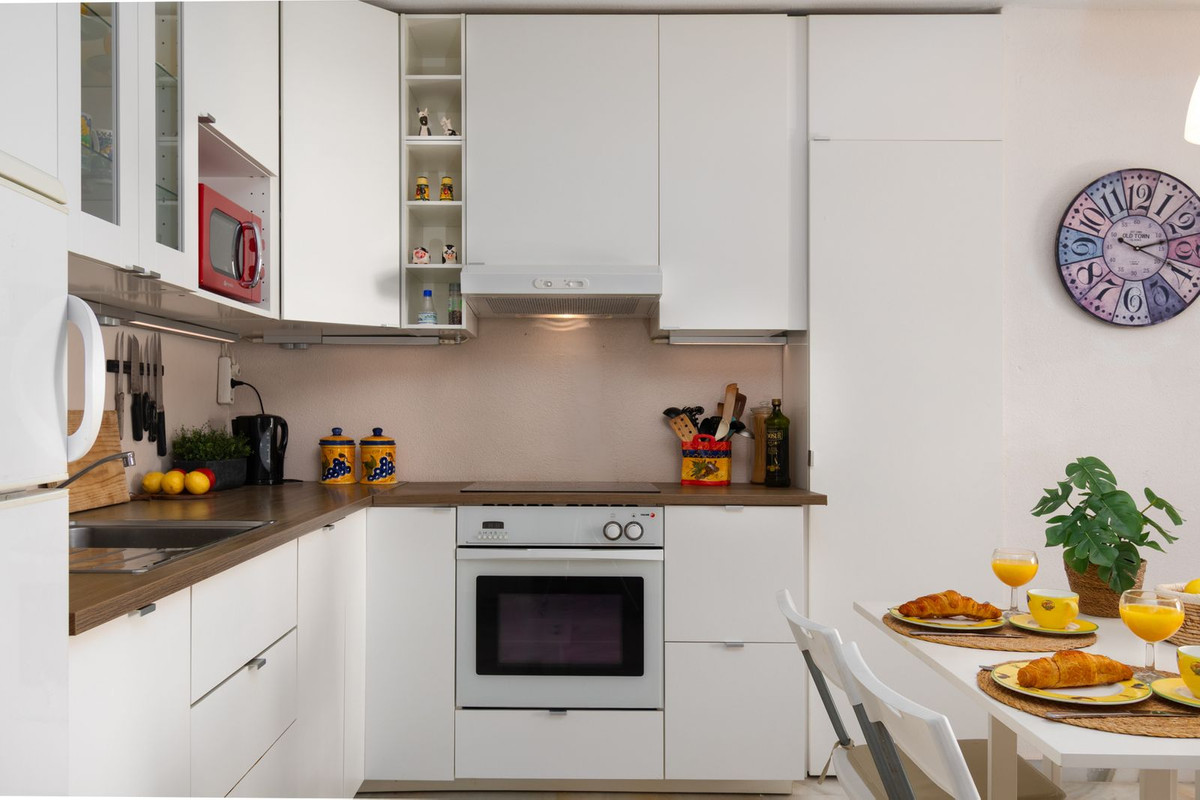 db8cd2069ba00f9a799170ffdd5ce91c - 11