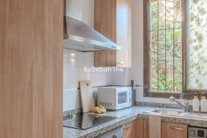 dc5efa7f8ef2e90e0a1fa32e1d02fd7b - 12