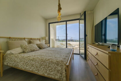 ded123c73ade7bd36586d1a547fe2c08 - 13