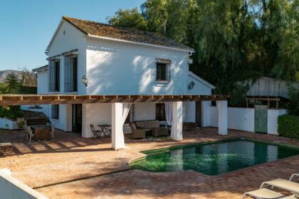 e2456eecf110a8e87412decb4f9fa2c0 - 2