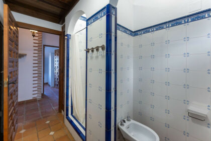 e2456eecf110a8e87412decb4f9fa2c0 - 23