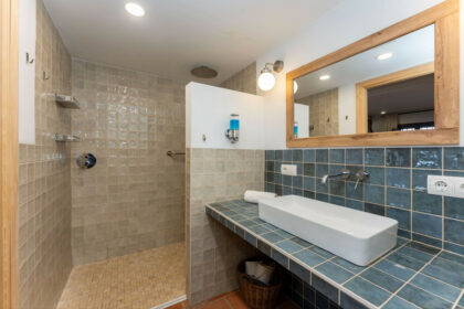 e2456eecf110a8e87412decb4f9fa2c0 - 31