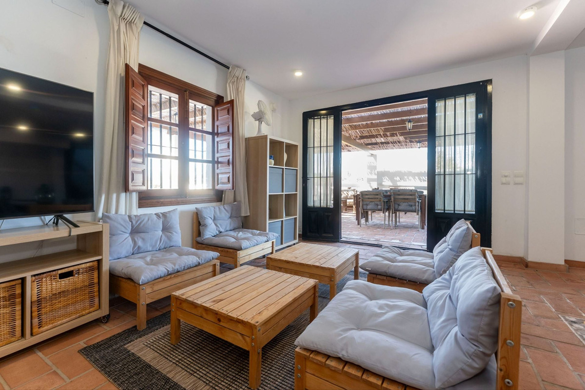 e2456eecf110a8e87412decb4f9fa2c0 - 36