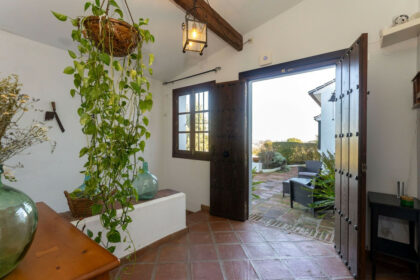 e2456eecf110a8e87412decb4f9fa2c0 - 4