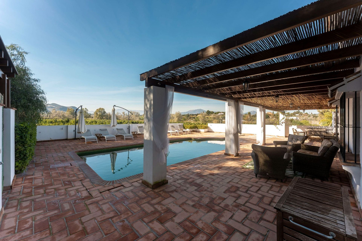 e2456eecf110a8e87412decb4f9fa2c0 - 42