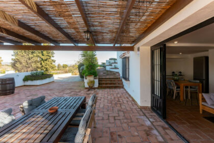 e2456eecf110a8e87412decb4f9fa2c0 - 44