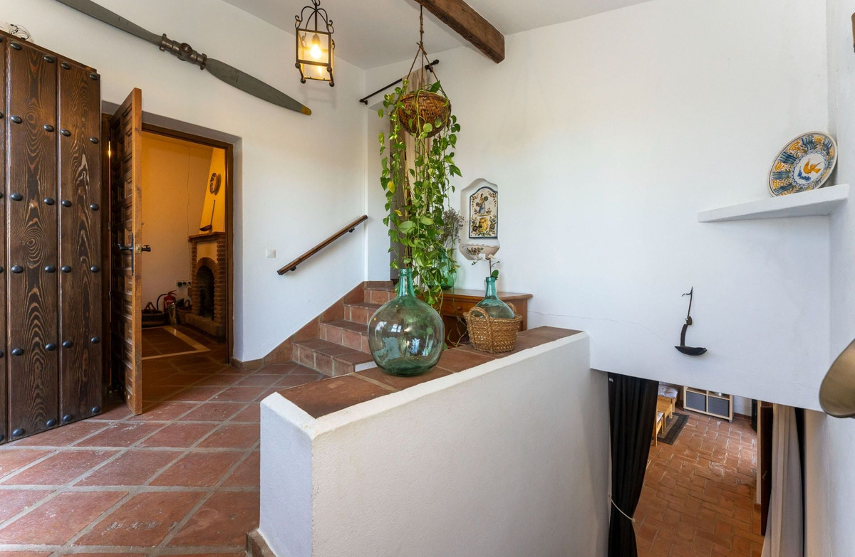 e2456eecf110a8e87412decb4f9fa2c0 - 6