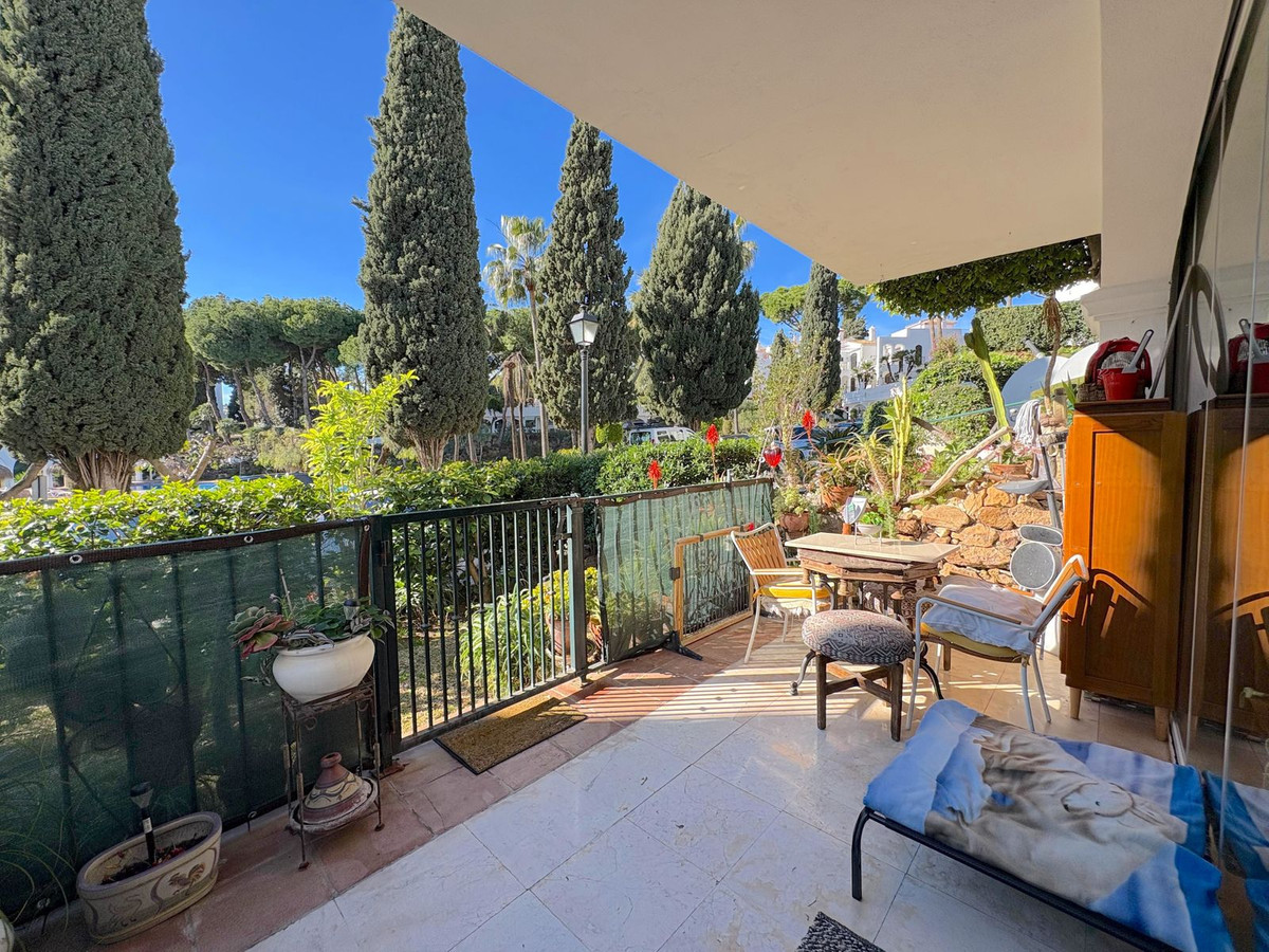 e2a29b2e43b4b4bd118dfbef7a9040fe - 2