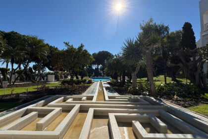 e2a29b2e43b4b4bd118dfbef7a9040fe - 22