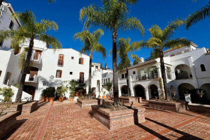 e2a29b2e43b4b4bd118dfbef7a9040fe - 26