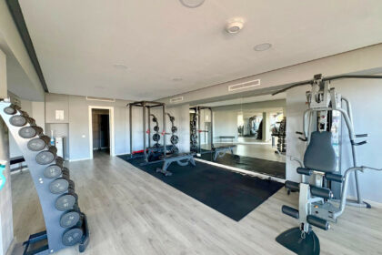 e2a29b2e43b4b4bd118dfbef7a9040fe - 30