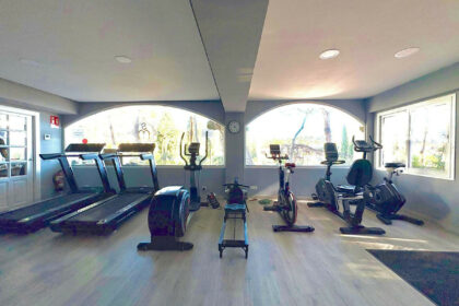 e2a29b2e43b4b4bd118dfbef7a9040fe - 31