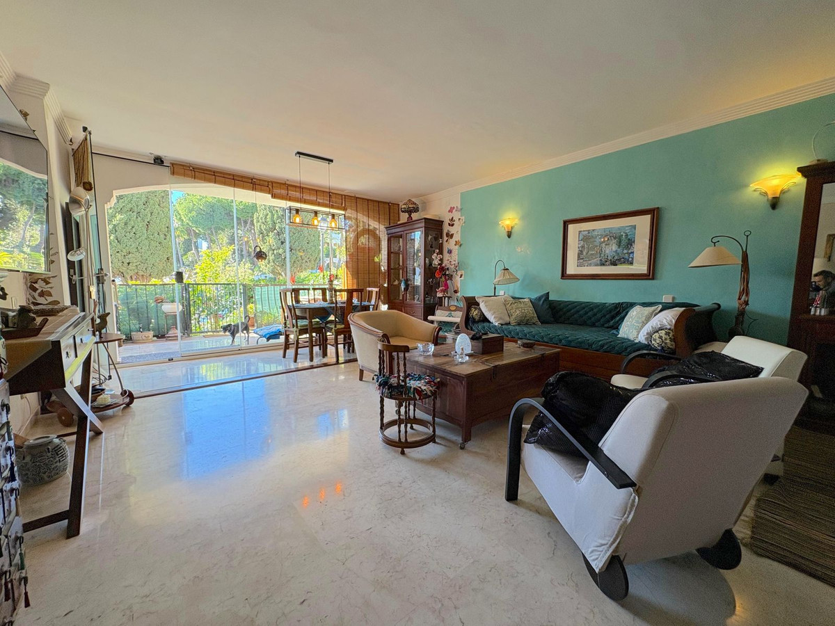 e2a29b2e43b4b4bd118dfbef7a9040fe - 9