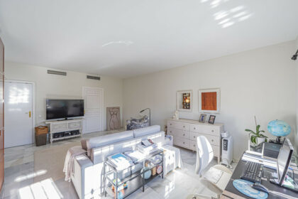 e4437668c620b703a7af5c6b45440643 - 12