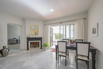 e4437668c620b703a7af5c6b45440643 - 13