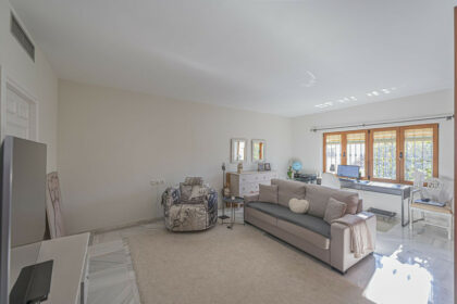 e4437668c620b703a7af5c6b45440643 - 20