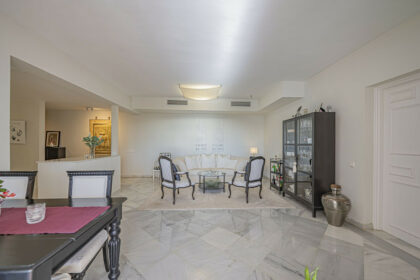 e4437668c620b703a7af5c6b45440643 - 24