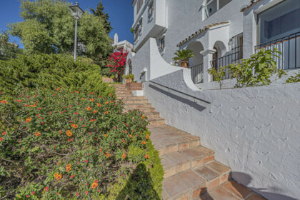 e4437668c620b703a7af5c6b45440643 - 34