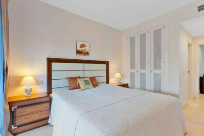 e581ae3dbdc1ccb53f72ced9648411c7 - 9