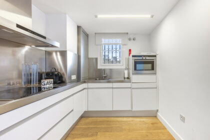 e6c91f3f8ddf984dbf48055b067d3d9c - 25