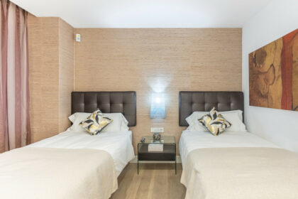 e6c91f3f8ddf984dbf48055b067d3d9c - 33