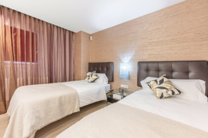 e6c91f3f8ddf984dbf48055b067d3d9c - 34