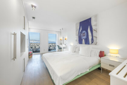 e6c91f3f8ddf984dbf48055b067d3d9c - 40