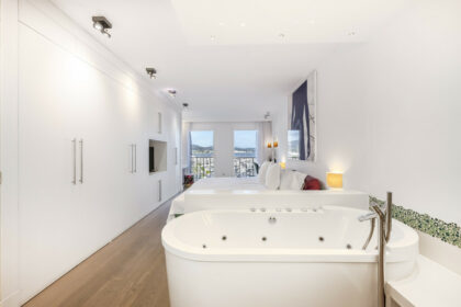 e6c91f3f8ddf984dbf48055b067d3d9c - 43