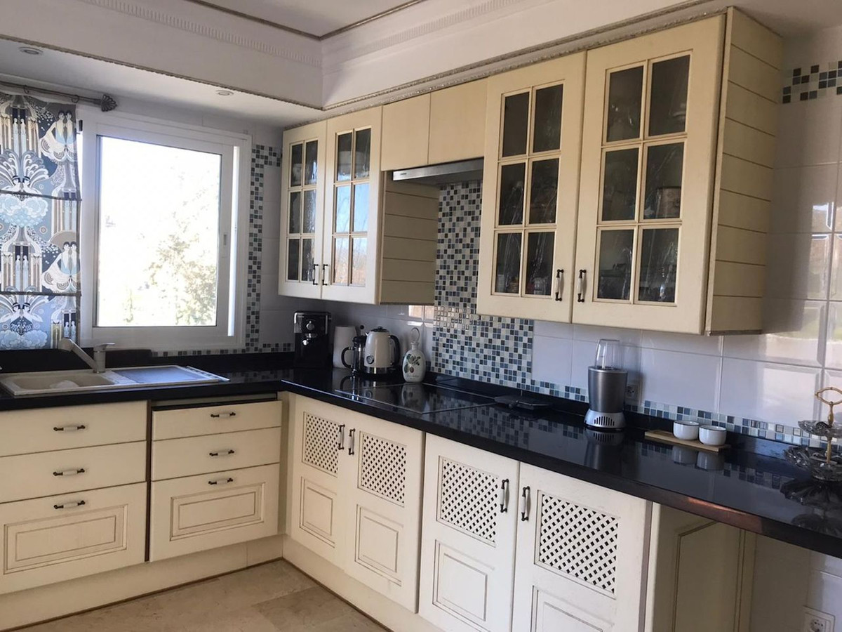 e89b63b139905bcc42b1d505c07caaae - 10