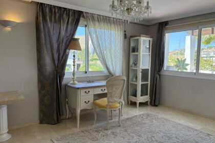 e89b63b139905bcc42b1d505c07caaae - 13