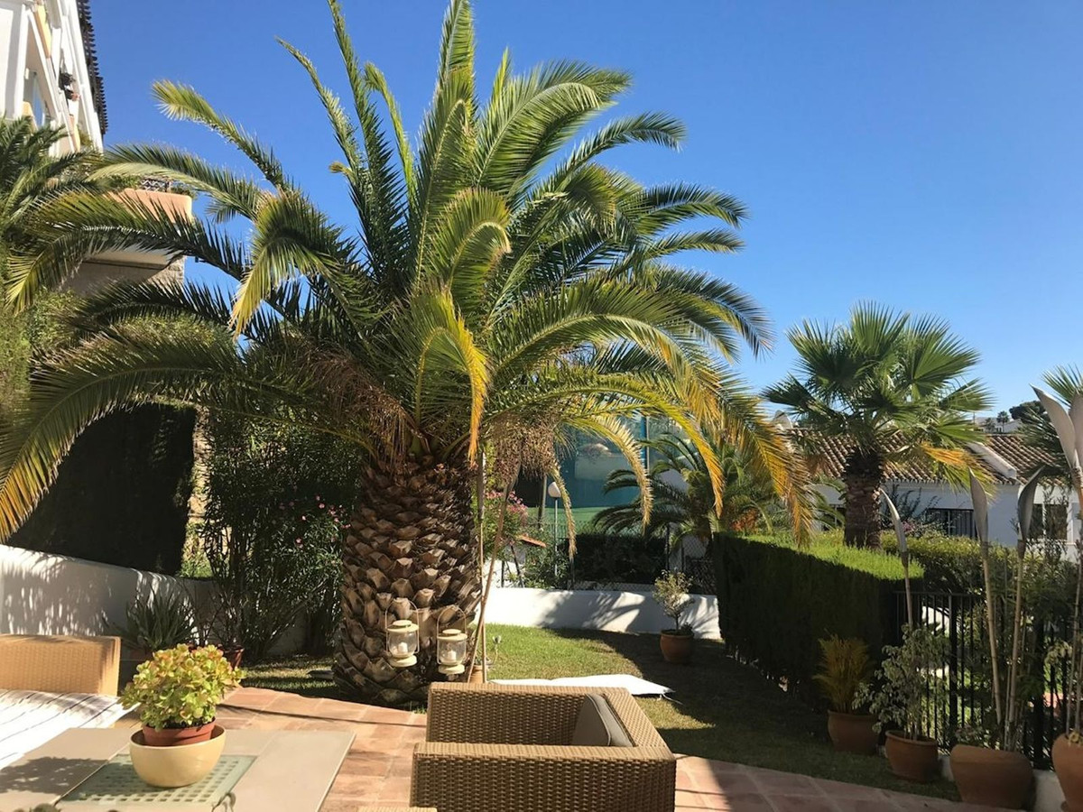 e89b63b139905bcc42b1d505c07caaae - 20