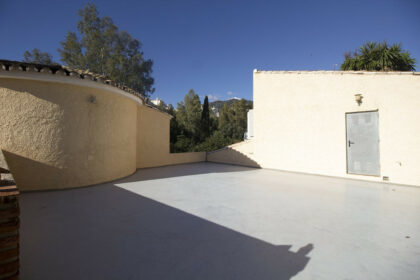 ea0189b142db41cad46c0a667a2be7f8 - 15