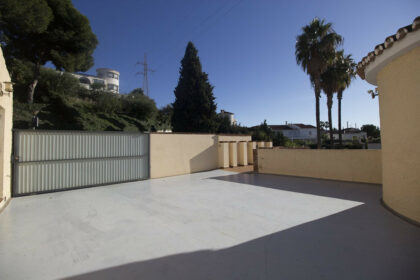 ea0189b142db41cad46c0a667a2be7f8 - 16