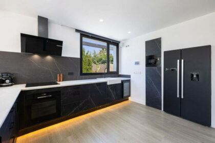 ea0525b144f72890b5236edc73d1208b - 17