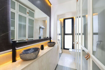 ea0525b144f72890b5236edc73d1208b - 19