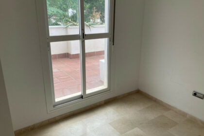 ecc8bf9cde5478c82c03d8844cc9e2f0 - 14