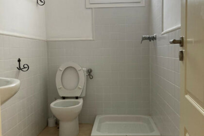 ecc8bf9cde5478c82c03d8844cc9e2f0 - 16