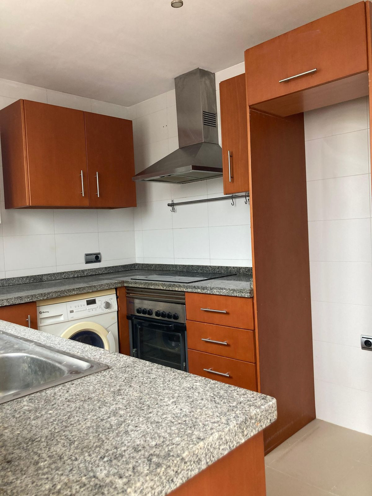 ecc8bf9cde5478c82c03d8844cc9e2f0 - 27